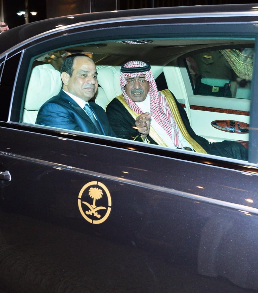 تغطية لرحلة الرئيس المصري الي السعوديه و روسيا Bus5bmuCUAAD-K6
