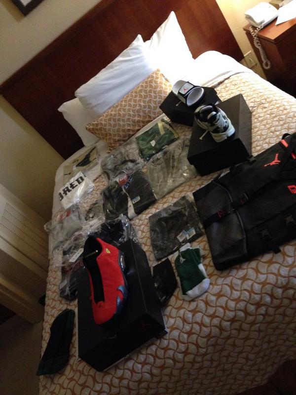5Alive_'s tweet photo. Hope y'all know @CP3 looked out #EarlyCop๐ฅ http://t.co/2b54o5GXvr