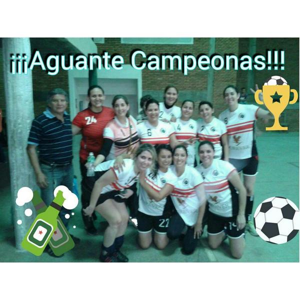 hayequipo99's tweet photo. Plantel de @hayequipo99!! @EXASanCristobal http://t.co/dkIVv0Y5Ss