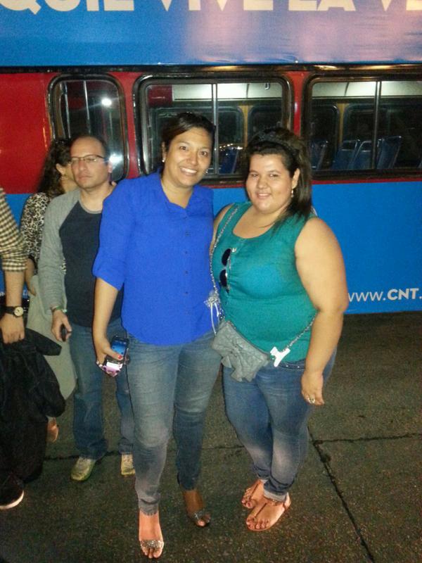 DulceeVanidadd's tweet photo. @ayoncon fue una noche genial gracias por el city 🎈🎉 #lamejorfarracafetera http://t.co/9jfD1FSPpx