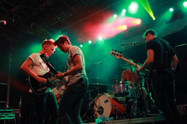roblesrock's tweet photo. Zo! Dat zegt ook wel genoeg over hoe wij het vonden. Het was fantastisch! #RR14 http://t.co/bm5WiJ8tV7