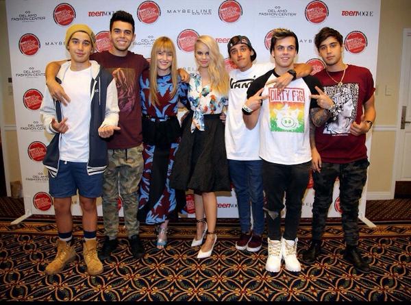DebbyRyanGR's tweet photo. @DebbyRyan &amp; @janoskians |yesterday http://t.co/BGmm2Bu8qT