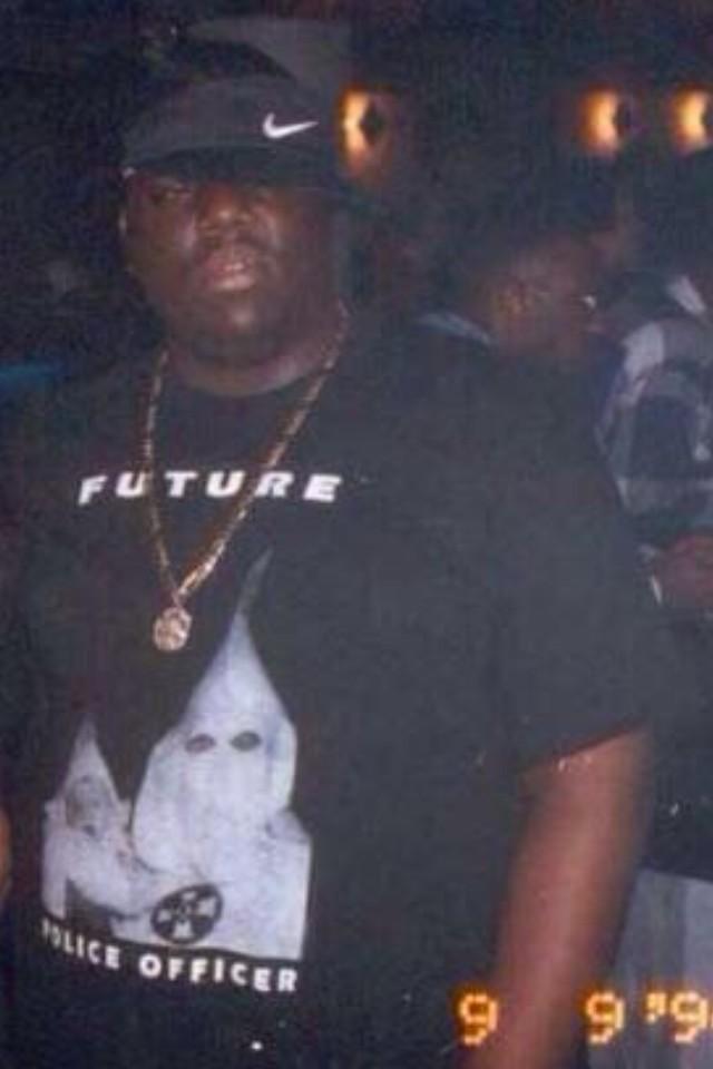 BusQe72CMAIRIKd.jpg:large