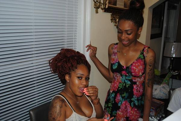 1famouskay's tweet photo. sisterly/ bestfran moments ft #Vanecia w. her fat self 🎀💖💞💍💋 http://t.co/qVFK2t41gE