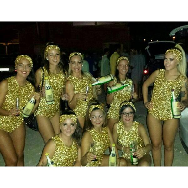 Nuriaa31's tweet photo. “@Patriciaaa17: Guapaaas!!!! http://t.co/OZK0Eg6KcB”