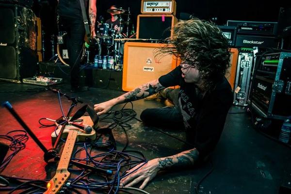 JOORUE BOOKING  tweet media