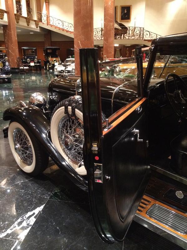 GoodwoodRRC's tweet photo. Another shot of the Grand Salon at #nethercuttcollection. All these cars drive, and all have keys in the ignition! http://t.co/h5LCkHo4T0