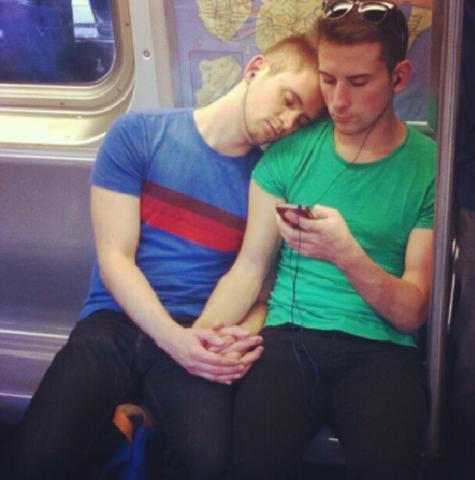 FachriEdho's tweet photo. #outinpublic #gay #romance #couple http://t.co/PPBSVdhboD