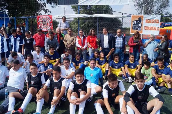 AmadorMonroy's tweet photo. El Deporte es la parte de la Cultura que debemos como considerar importante. http://t.co/g0G28ElPBR