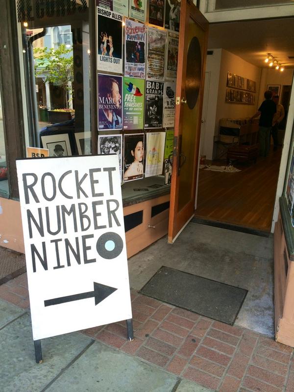 rn9records's tweet photo. one side of the new sign! open tonight until 7 at least http://t.co/NyAiCgT3p5