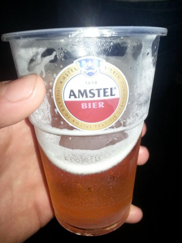 Boydvdweij's tweet photo. Goed begin is t halve werk @rodger1996  @_DaanBakker  @jesperkloos #zandstock http://t.co/eZQXjxrzRO