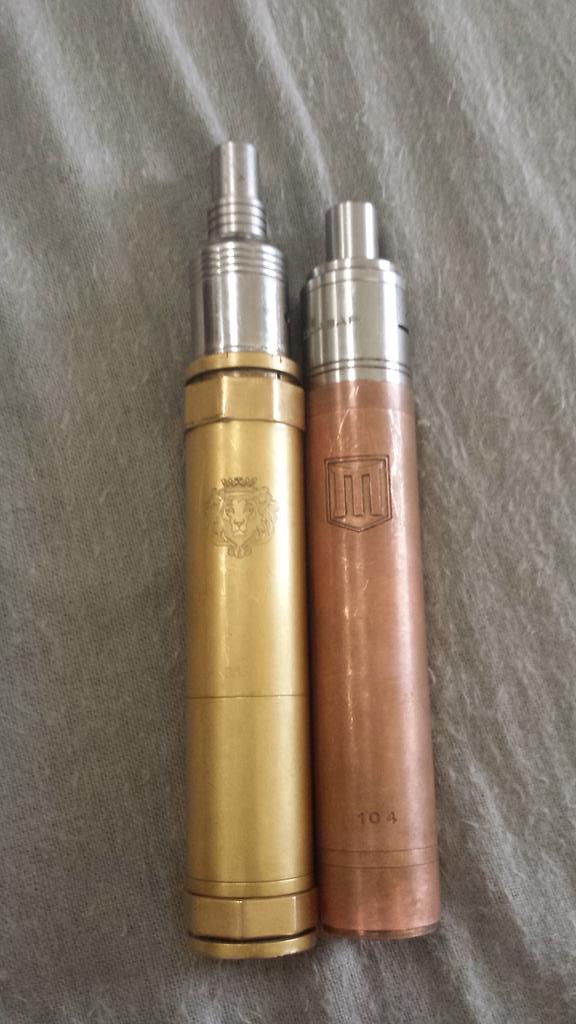_Cloud_District's tweet photo. with that being said, which mod do you think I should kick the Sunday off with? Penny mod or the good ole King? http://t.co/Bonf21hVea