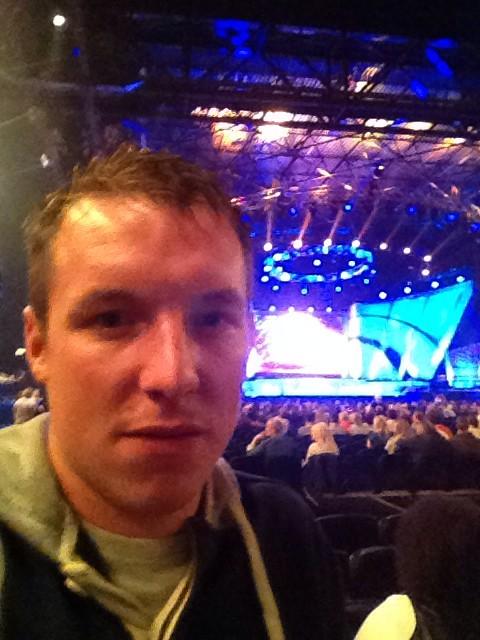 _ollycooper_'s tweet photo. @LGUK  #LGTWEETMEAG3 #selfie http://t.co/19VVRAD4kQ
