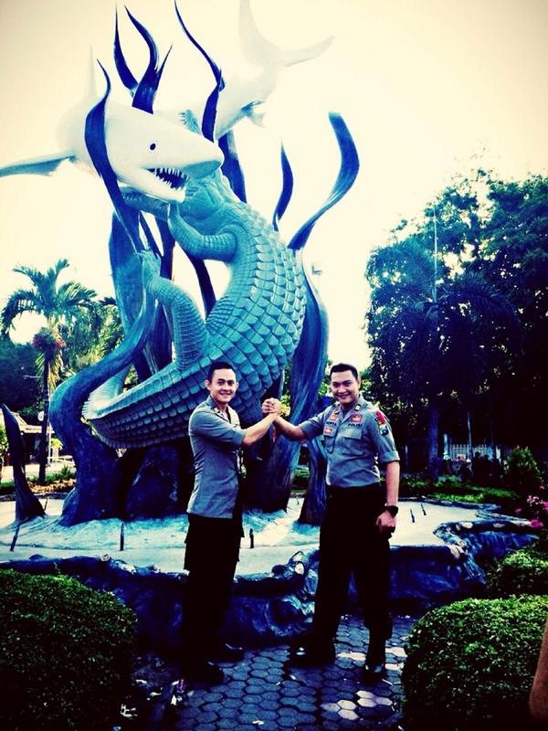 DewaYoga2007's tweet photo. Good luck in new Police region. http://t.co/g0Hr4N2BWA