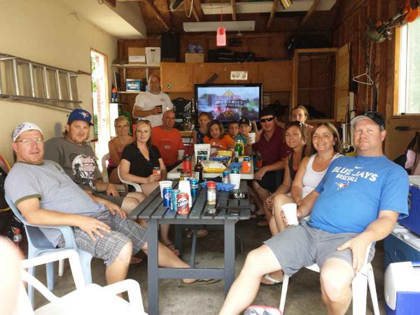 WinghamHitmen's tweet photo. @BMcLeanSports @Catsmikeguy lovin the coverage guys. Go @OttersFastball. #Otterheads http://t.co/CzFbXMrVuU