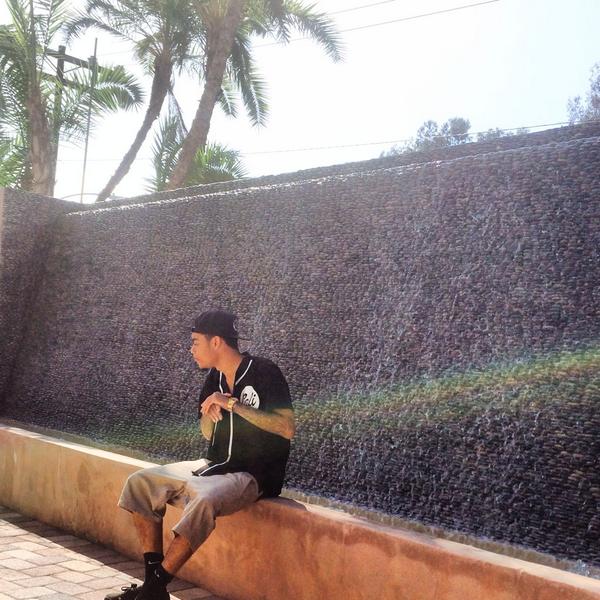 pr_Langston's tweet photo. 💭💭💭💵 http://t.co/qR27O99fnO