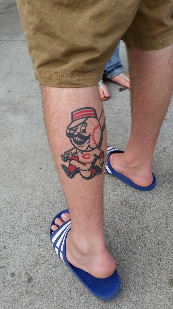 Cincinnati Reds On Twitter After 4 We Re Tied Up 2 2 Let S Go Reds Http T Co Uv4l6j9gfe