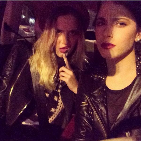 TStoesselITALIA's tweet photo. “@tinistaitaly: Foto de @TiniStoessel Vía Instagram, junto a su amiga Carol.💖 http://t.co/jS7TGI5Djg”