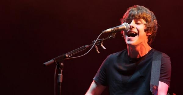 RevistaIstalk's tweet photo. #Istalk: Jake Bugg volta ao Brasil no fim do ano, segundo site - Leia em http://t.co/TbbHU67UMN http://t.co/viovA5JSCN