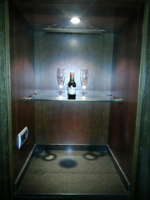 rfundas's tweet photo. Fin de semana especial @MariaPaezGomez #suite #jacuzzi #lujo http://t.co/zn5H0ngoK1