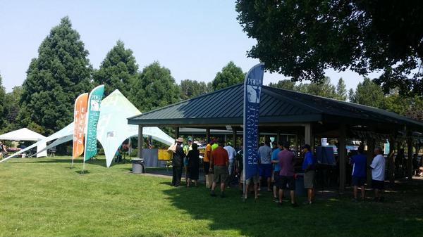PDGA's tweet image. Field events are off to a great start! Putting, SkillShot, and Distance all going now at Blue Lake! #2014ProWorlds