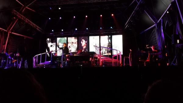 Прямая ссылка на встроенное изображение