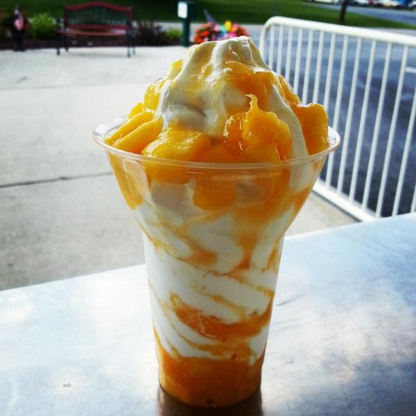 MaggiesIce's tweet photo. Fresh Peach Sundaes are Back! :) :) :) http://t.co/EH70EYaVBp