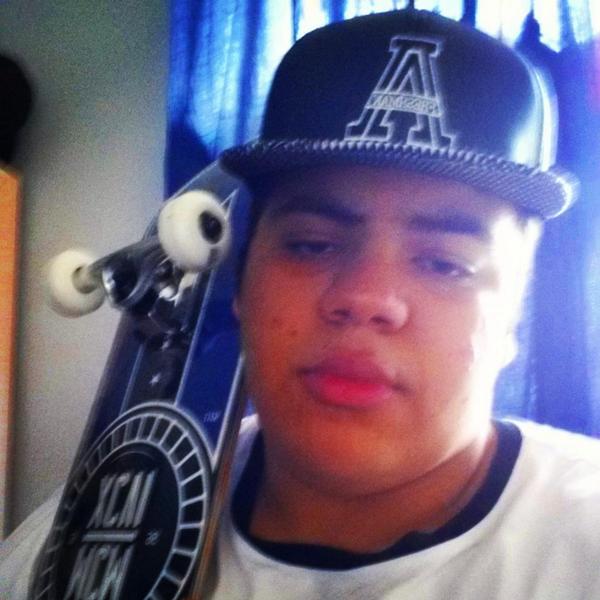 MostafaRu's tweet photo. Skateboarding time 😏 #tunapark #professional #skateboard #skateboarding #sweden #sverige #eskilstuna #respect http://t.co/SwI9JFxtqK