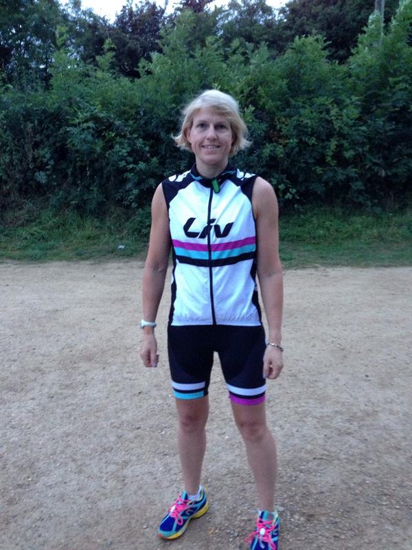 sprintymcginty's tweet photo. My new @LivCyclingUK kit isn't quite so white after horrendous conditions 2day! #fabdesign #ubercomfy @GiantRadlett http://t.co/cdchy7xctd