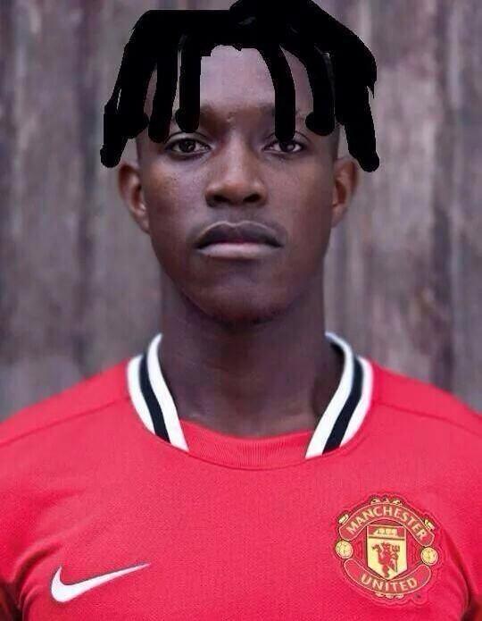 PHOTO: Juan Cuadrado looks set to sign for United after being spotted in a Manchester United Jersey #MUFC