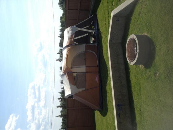 b_seaton's tweet image. Hurry up @Ellennn13 - the inlaws even buy anniversary gifts!! #topnotchinlaws #howefamily