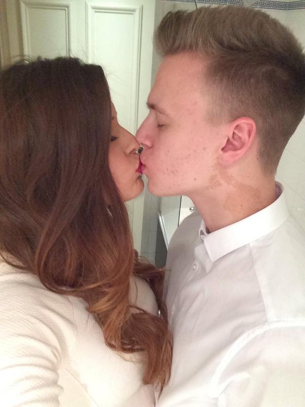 Jack_Smith77's tweet photo. I love you @rosieanne_ ❤️ http://t.co/IAp2EhR8dN