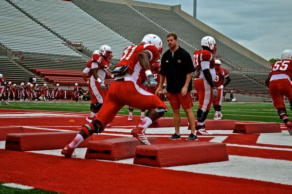 RedHawkCreative's tweet photo. D-line working on agility drills today at practice #miamiredhawks #miamiOH #collegefootball #redhawksfb http://t.co/awWaMTdQcS