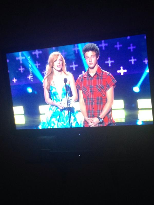 ErynGoldstein's tweet photo. Cameron dallas is on my fucking tv. I'm screaming😁😁😁😁 @camerondallas http://t.co/ODbCVX5Wzm