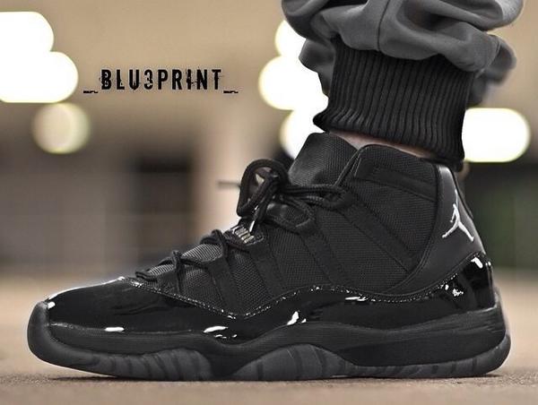 jordan 11 blackout