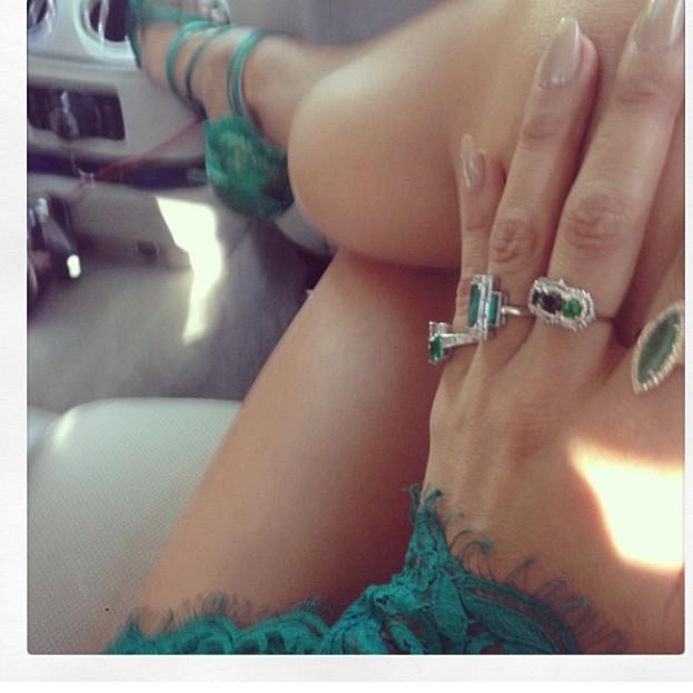 Watch Jane Doe's leaked NSFW photo on TwXstars