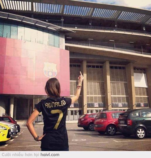 DailyRMCFGirls's tweet photo. Good girl. http://t.co/Y06nzm4vKZ