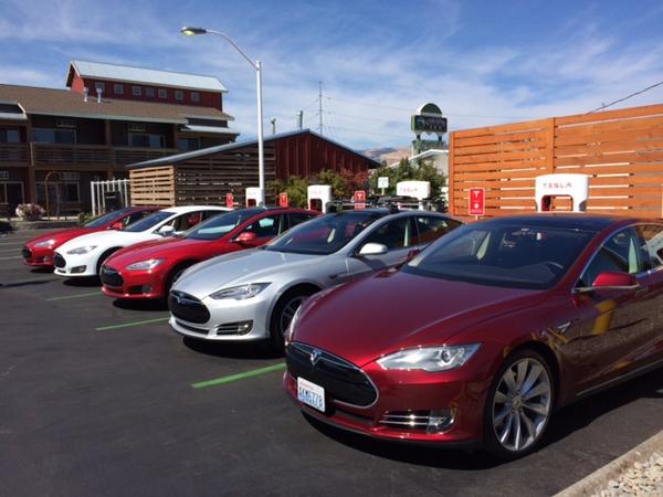 Tesla's tweet photo. Great turnout for the Supercharger opening in The Dalles, Oregon, with nearly 30 owners present. http://t.co/99UnUVP5cJ