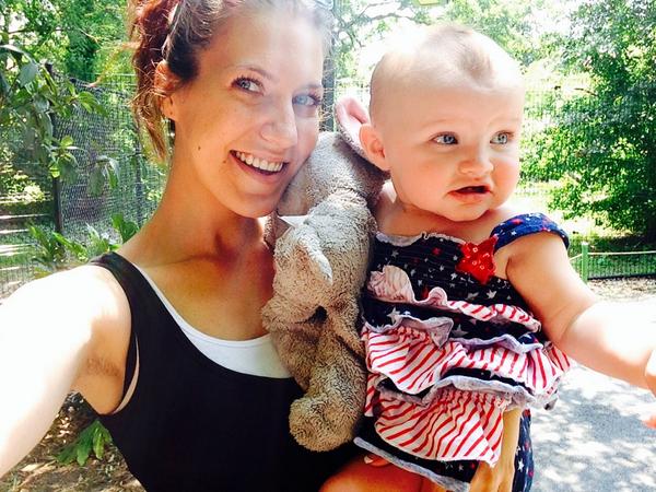 hippiechickamy's tweet photo. Children and nature #goodforyoursoul #mommydaughterday http://t.co/YEnJcpc1c1