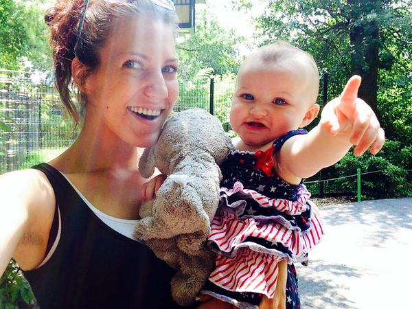 hippiechickamy's tweet photo. Children and nature #goodforyoursoul #mommydaughterday http://t.co/YEnJcpc1c1