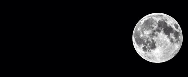 huesishues's tweet photo. Alucinante luna que hay esta noche en Madrid. #supermoon #SuperLuna http://t.co/PeA3iPGU0K