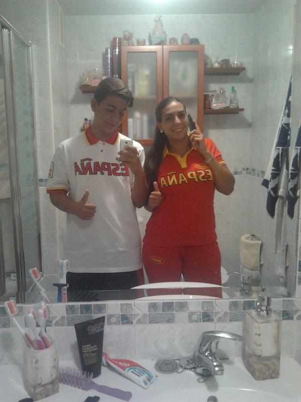 SammuSanchez's tweet photo. Buenas noches ya preparados para las olimpiadas 2014, un saludo @rocioosam http://t.co/kYZhs9sVLd