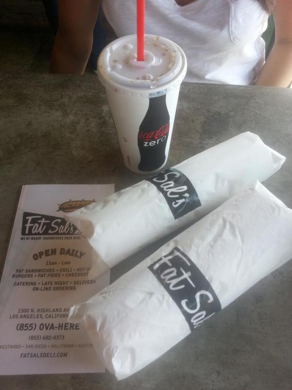 BennettBilly's tweet photo. @fatsalsdeli does very well !! @markmckenna_ @dassender http://t.co/iQeyQsIRFO