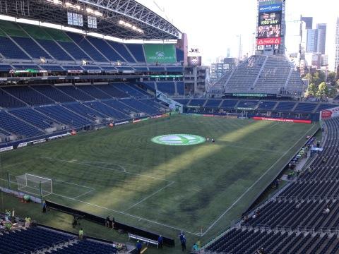 ParellaLewis's tweet image. Waiting for the Sounder&apos;s game. #firstgameexperience