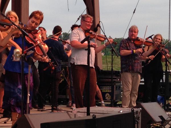 houndsoffinn's tweet image. That's a wrap! @IrishFairMN 2014 @altanmusic &amp;amp; scores of amazing talent. #partingglass #craic #musicandmore Thanks!