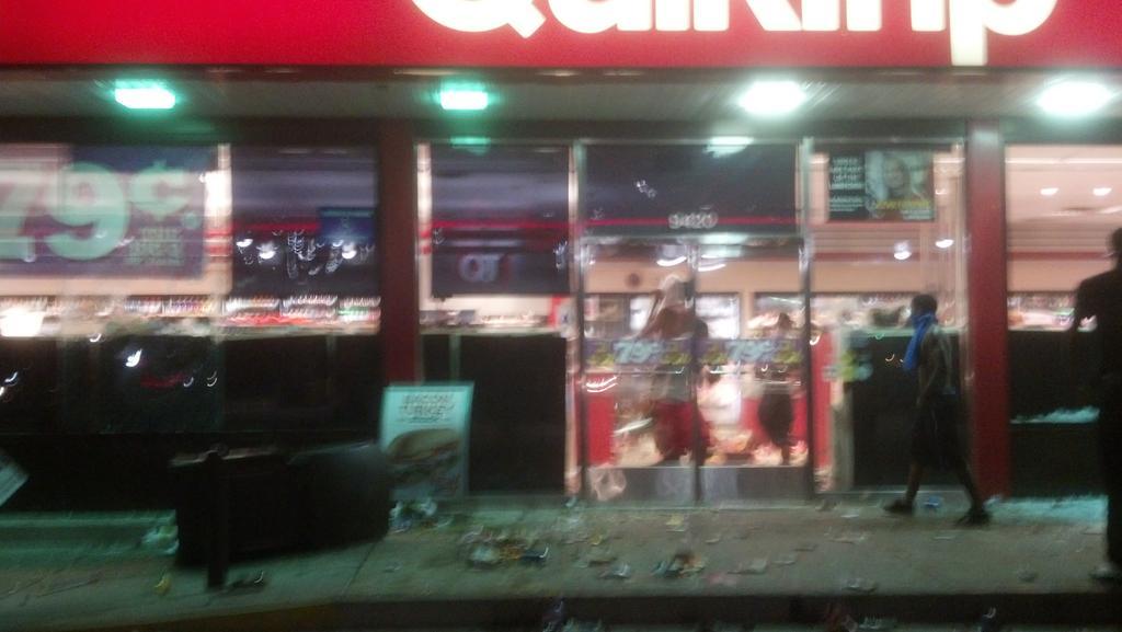 BuuNLnCCcAEzDKy.jpg:large