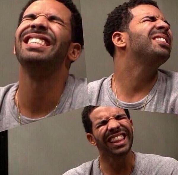 LouieVRee's tweet photo. When you walking in the dark and hit your toe on a piece of furniture http://t.co/GK0sTSJMS8