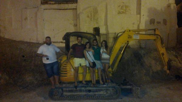 nazarettL's tweet photo. Os gustan las palas?? @AlbaGarridoMr @luigibeer92 @Ventura_7 @jorge_MM_91 http://t.co/HnTKD9WlQQ