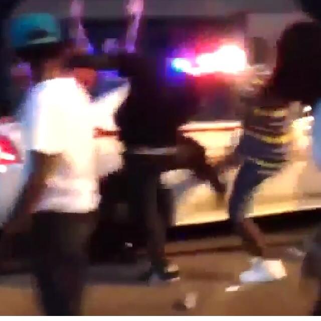 BuuaovQCUAAc-DM.jpg:large