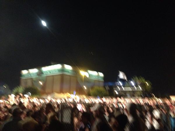 DowntownOKC's tweet photo. Eli Young Band on stage now for #JakeJam2014, everyone singing to them cover Tom Petty http://t.co/Wy4c97Hbra